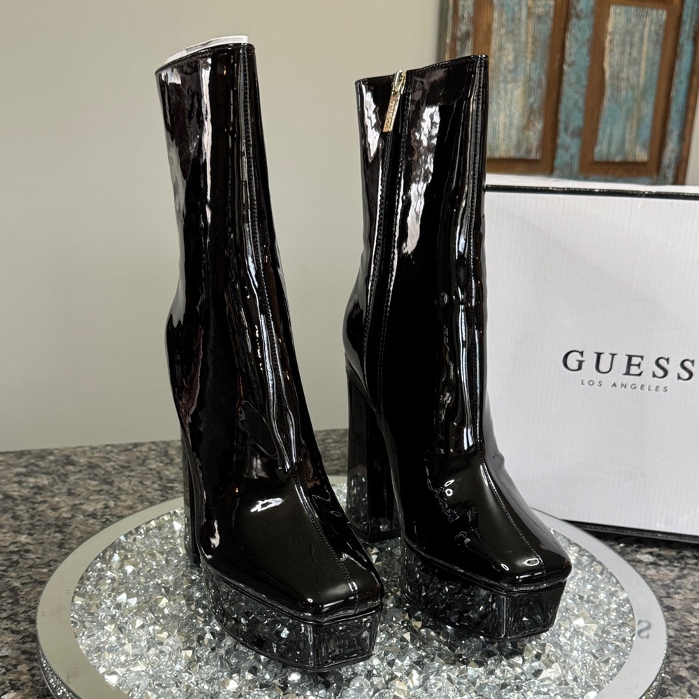 GUESS Black Patent Platform Ankle Boots NEW - Picture 4 of 17